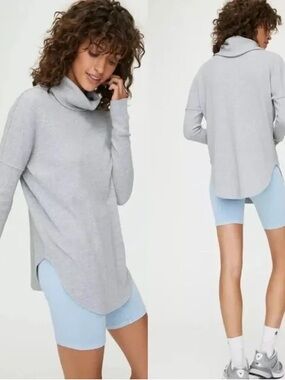 TNA | long sleeve thermal | size large